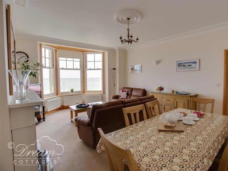 Beach View Apartment 3 Weymouth Exterior foto